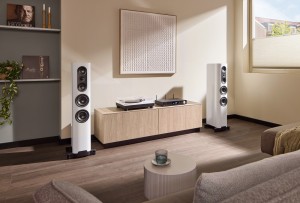 Nubert präsentiert vier Plattenspieler-Bundles zum „Record Store Day“
