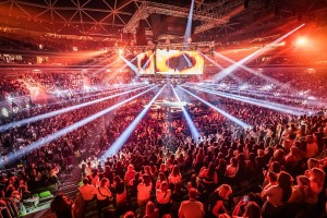 Jakov Jozinovic shows in Ljubljana lit with Robe