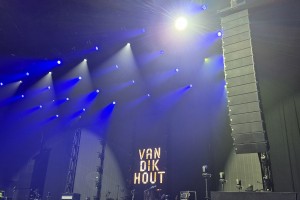 Van Dik Hout on tour with Martin Audio WPL