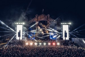 Chauvet’s Color Strike M sets mood for Ilario Alicante at Milanese venue
