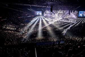 “Afrikaans is Groot” lit with Robe