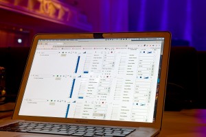 Louis Philippson on tour with Neumann MCM microphones and Sennheiser Spectera