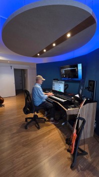 WSDG designs Swing Music 2.0 for Argentine composers Andres Goldstein and Daniel Tarrab